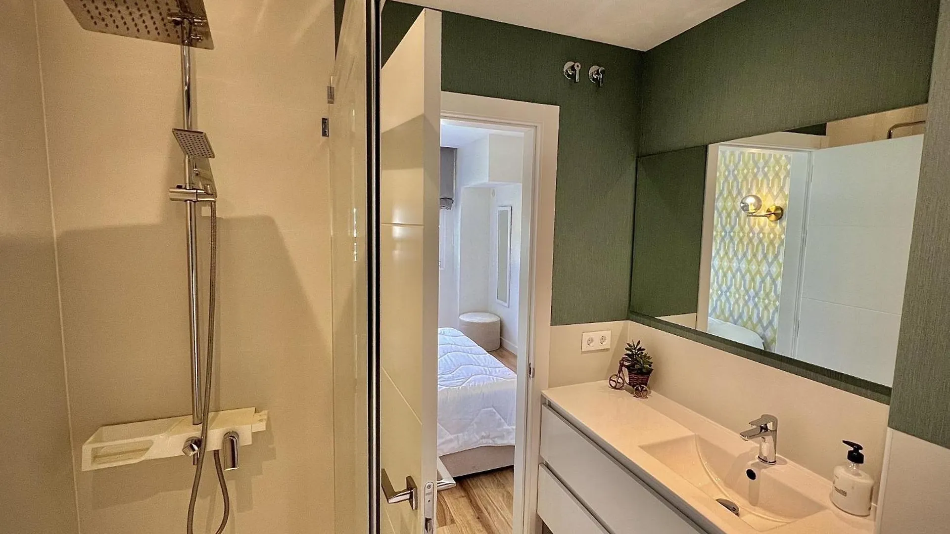 Marbella Downtown 45 With Pool By Homing Apartment